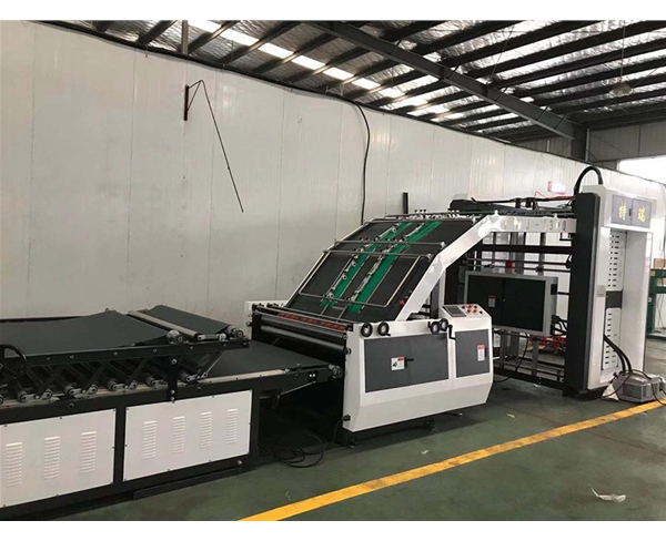 紙(zhǐ)箱生産車間