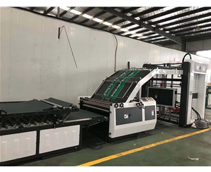 紙(zhǐ)箱生産車間(jiān)