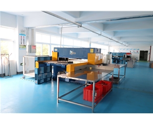 吸塑包裝生(sheng)産車間