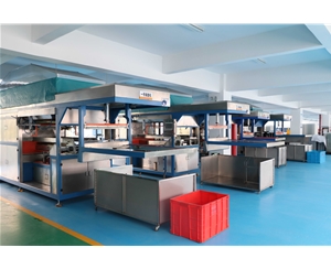 吸塑包裝(zhuang)生産車間